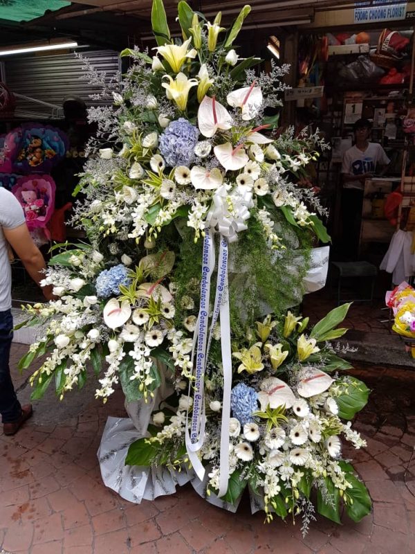 Wreath Flower Stand #9004