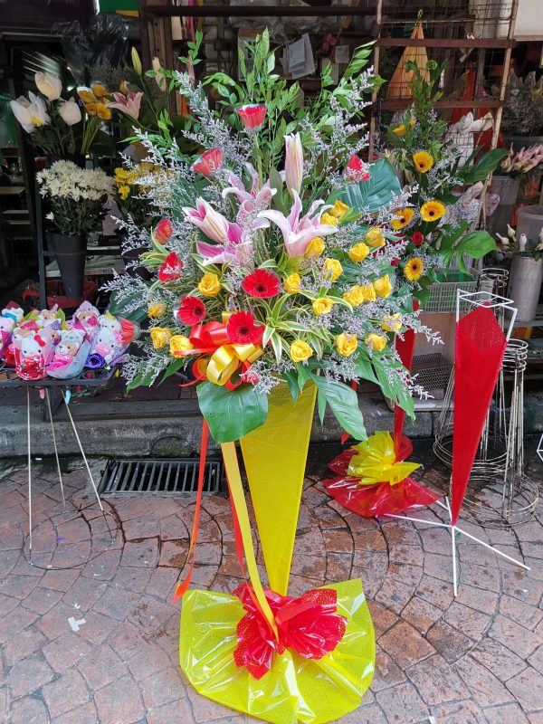 Opening Flower Stand #8002